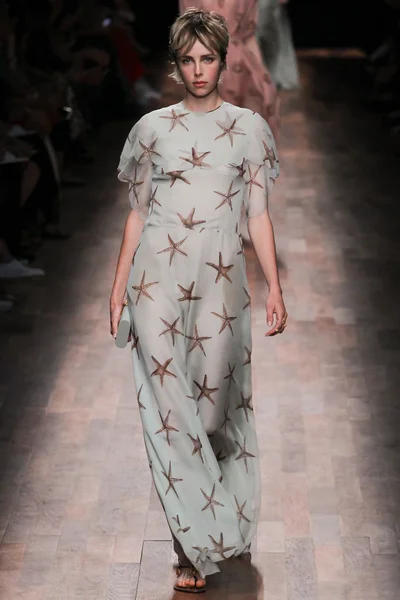 Look 70